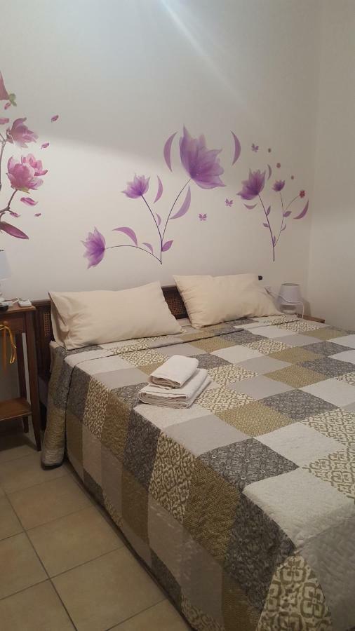 B&B Le Peonie Badesi Eksteriør billede