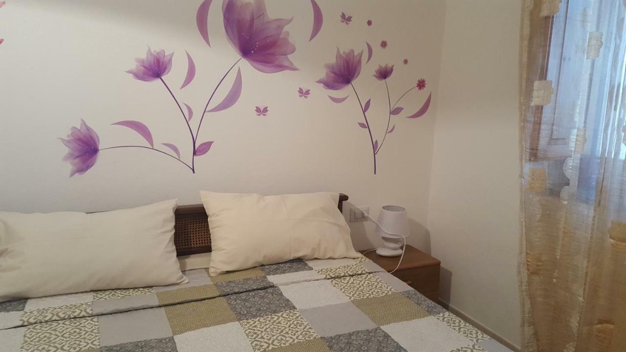 B&B Le Peonie Badesi Eksteriør billede